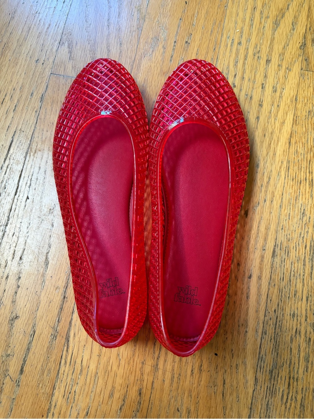 Wild Fable Target red jelly shoes sandals flats 7 fits like 8